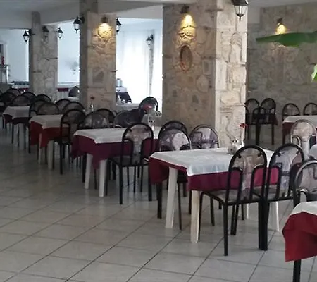 Hilltop Hotel