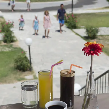 Хотел Hilltop Ханиоти
