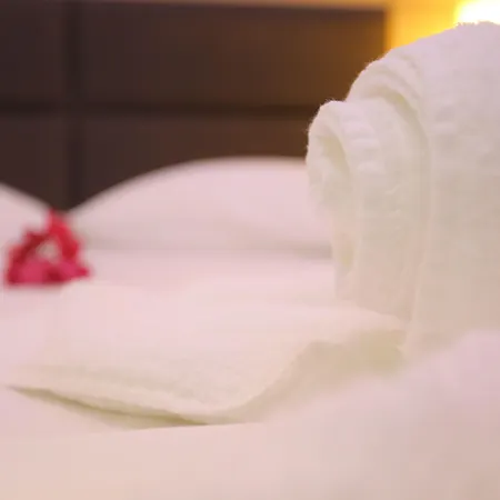 Hilltop Otel
