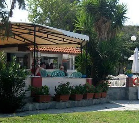 Hilltop Szálloda 3*