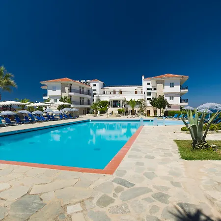 Hilltop Hotel 3*