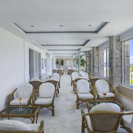 Hilltop Hotell