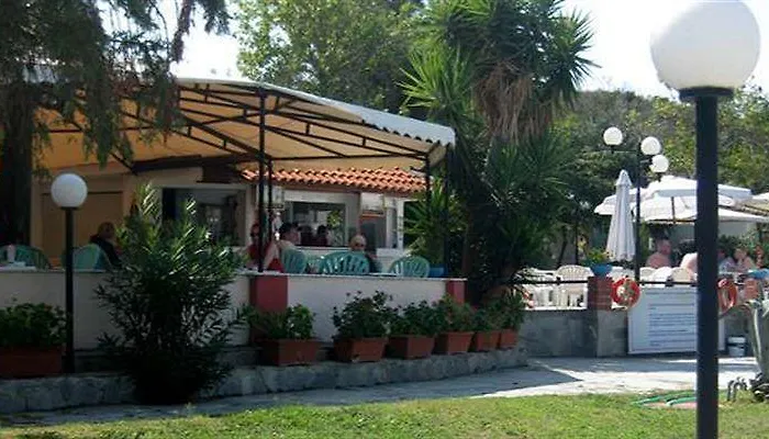 Hilltop Ξενοδοχείο 3*