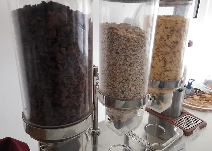 Ξενοδοχείο Hilltop 3*